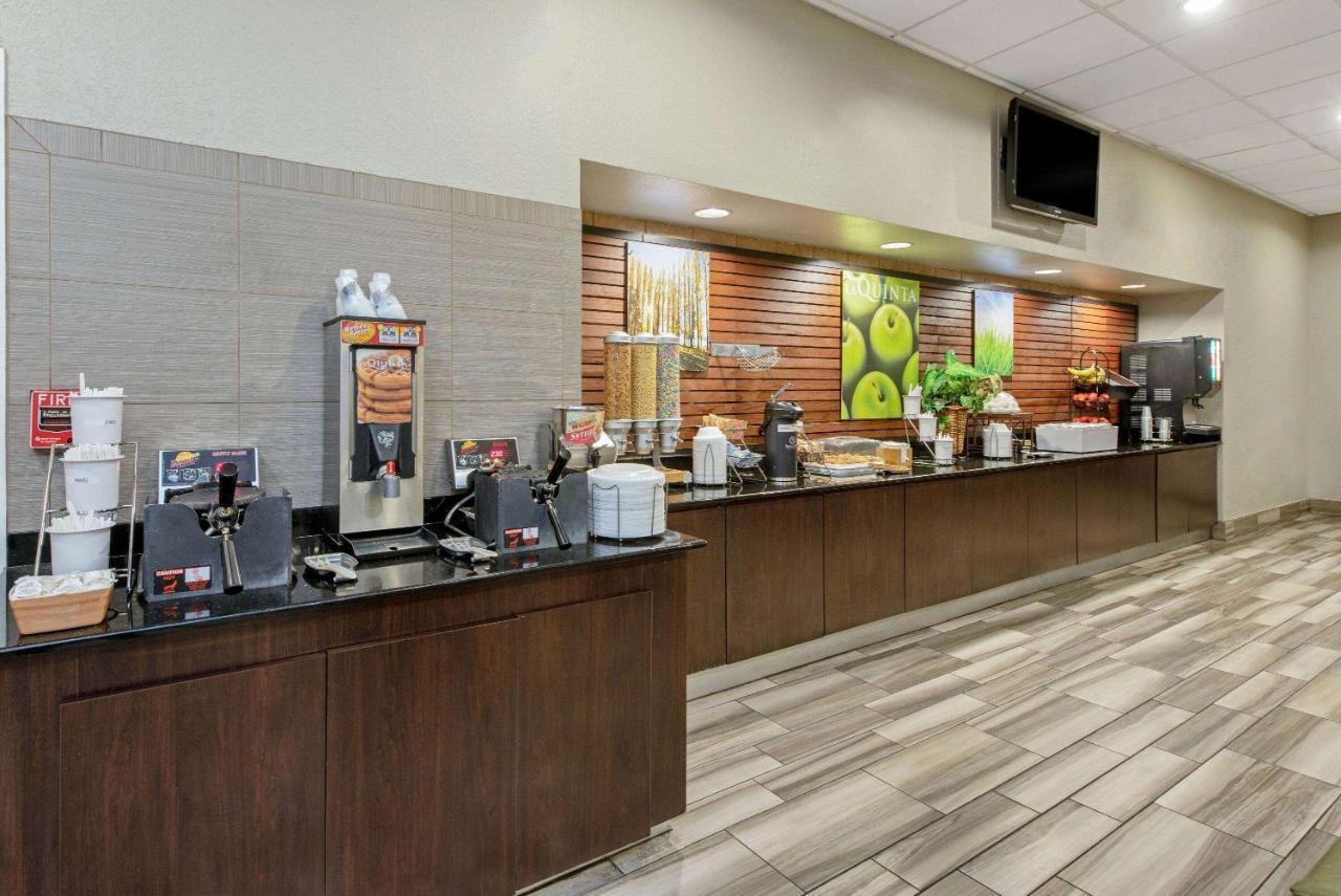 La Quinta By Wyndham New Orleans Airport Hotel Kenner Bagian luar foto